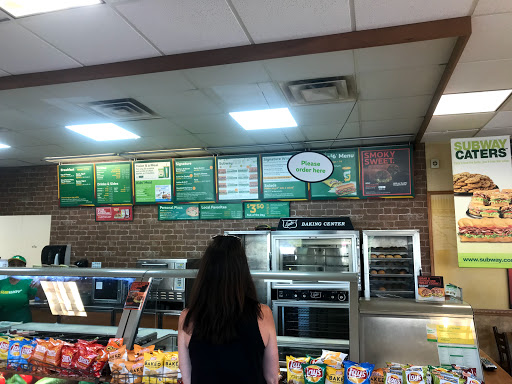 Restaurant «SUBWAY®Restaurants», reviews and photos, 1407 6th Ave SE, Decatur, AL 35601, USA