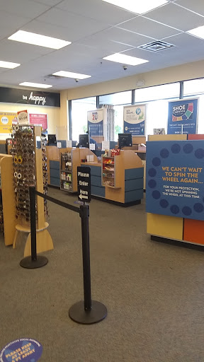 Shoe Store «Shoe Carnival», reviews and photos, 360 John R Rd, Troy, MI 48083, USA