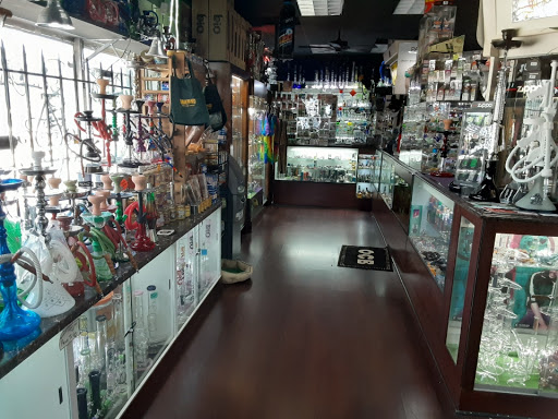 Tobacco Shop «Stirling Glass», reviews and photos, 5890 Stirling Rd, Hollywood, FL 33021, USA