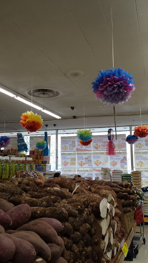 Grocery Store «Bravo Supermarkets», reviews and photos, 228 Penn St, Reading, PA 19602, USA