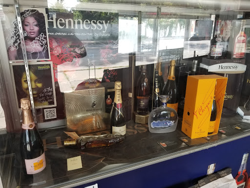 Liquor Store «Foremost Liquor», reviews and photos, 9361 S Cottage Grove Ave, Chicago, IL 60619, USA