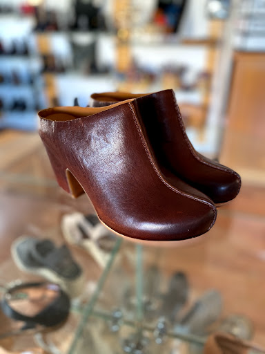 Shoe Store «Rainsong Shoes», reviews and photos, 117 Plaza St, Healdsburg, CA 95448, USA