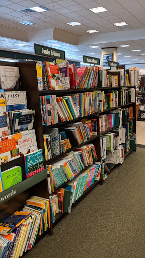 Book Store «Barnes & Noble», reviews and photos, 200 S Gary Ave, Bloomingdale, IL 60108, USA