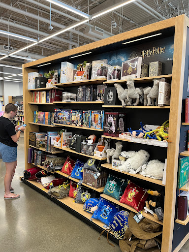 Book Store «Barnes & Noble», reviews and photos, 280 Palladio Pkwy, Folsom, CA 95630, USA