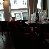 Atmosphère du Restaurant français Restaurant l'Ecu Sens et BAR LOUNGE - n°8