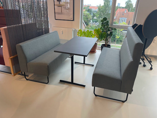T Furniture ApS - Brønshøj-Husum