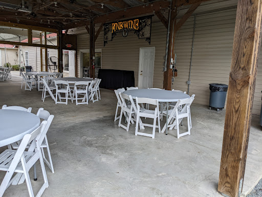 Winery «Treehouse Vineyards», reviews and photos, 301 Bay St, Monroe, NC 28112, USA