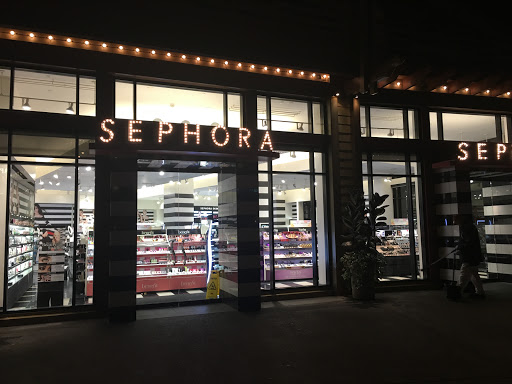 Cosmetics Store «SEPHORA», reviews and photos, 1570 Disneyland Dr, Anaheim, CA 92802, USA