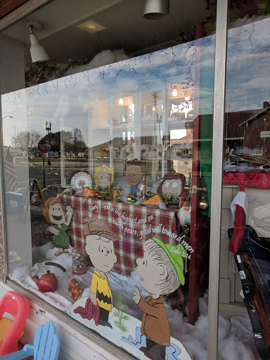 Flea Market «Treasure City Market LLC», reviews and photos, 121 S Washington St, DeRidder, LA 70634, USA