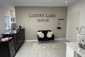 Luxury Lash House image
