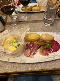 Raclette du Restaurant français Chez Constant à Chamonix-Mont-Blanc - n°10