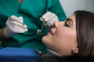 Clínica Las Torres | Clínica Dental en Rubí image