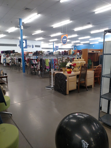 Thrift Store «Higley & Queen Creek Goodwill Retail Store & Donation Center», reviews and photos, 4570 S Higley Rd, Gilbert, AZ 85297, USA