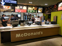 Atmosphère du Restaurant servant le petit-déjeuner McDonald's Ledru Rollin à Paris - n°11