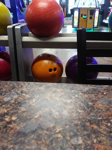 Bowling Alley «Rocky Springs Entertainment Center», reviews and photos, 1495 Millport Rd, Lancaster, PA 17602, USA