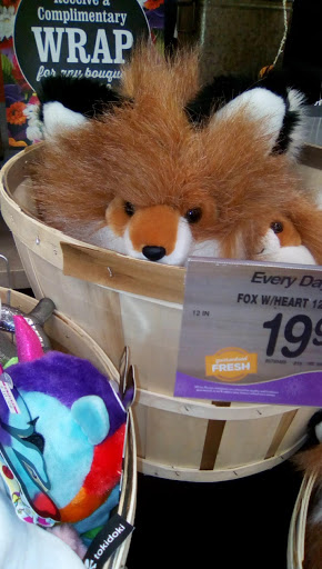 Grocery Store «Safeway», reviews and photos, 70 Cabrillo Hwy, Half Moon Bay, CA 94019, USA