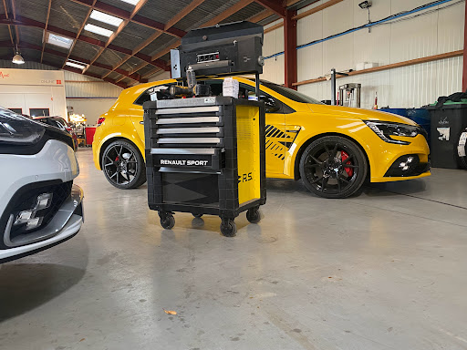 Photo 1 - Renault / Dacia LA GORGUE - MEYER Atelier Automobile