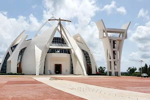 Santuario Nacional Santo Cristo de los Milagros image