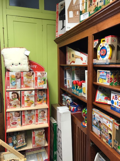 Toy Store «G. Willikers Toys», reviews and photos, 461 Broadway, Saratoga Springs, NY 12866, USA
