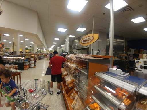 Supermarket «Publix Super Market at Paraiso Plaza», reviews and photos, 3339 W 80th St, Hialeah, FL 33018, USA