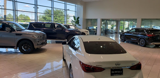 Auto Body Shop «Sewell Collision Center of Houston», reviews and photos, 111 Stage Runn Dr, Houston, TX 77090, USA