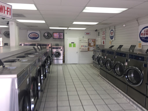 Laundromat «Discount Coin Laundry», reviews and photos, 103 S Parsons Ave, Brandon, FL 33511, USA