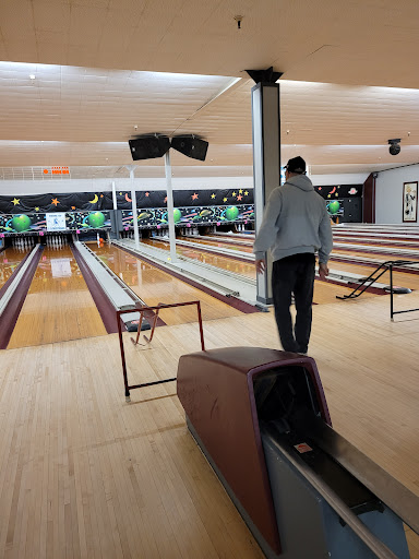 Bowling Alley «Hoebowl Bowling Center», reviews and photos, 305 W Bridge St, Catskill, NY 12414, USA