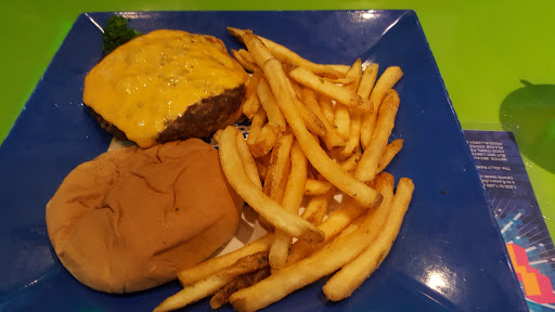 Sports Bar «Dave & Busters», reviews and photos