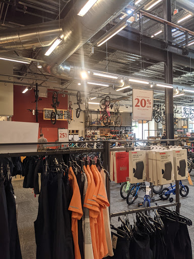 Camping Store «REI», reviews and photos, 2700 Seaglass Way, Oxnard, CA 93036, USA
