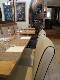 Atmosphère du Restaurant français Restaurant des Halles à Houlgate - n°4
