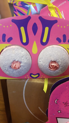 Cosmetics Store «Lush Cosmetics», reviews and photos, 3111 W Chandler Blvd, Chandler, AZ 85226, USA