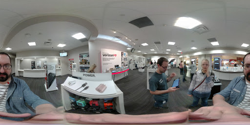 Cell Phone Store «Verizon», reviews and photos, 3902 13th Ave S #526, Fargo, ND 58103, USA