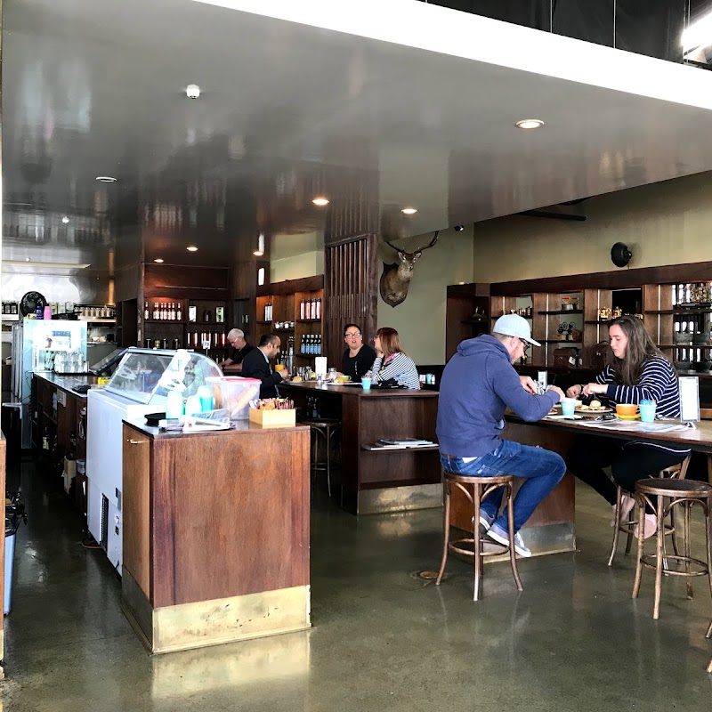 Peppermill Cafe & Bar