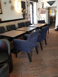 Atmosphère du Restaurant Métal Kafe à Saint-Genest-Lerpt - n°16