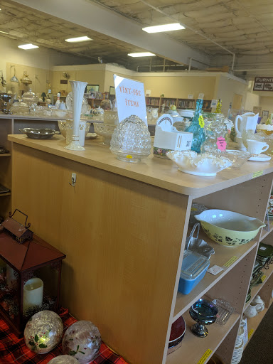 Thrift Store «ditto Upscale Resale of NJ», reviews and photos, 965 Belmont Ave, North Haledon, NJ 07508, USA