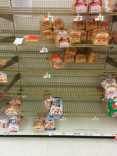 Grocery Store «Stop & Shop», reviews and photos, 333 W River St, Providence, RI 02904, USA