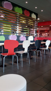 Atmosphère du Restauration rapide McDonald's à Domérat - n°11