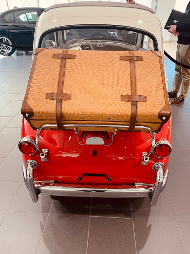 Car Dealer «BMW of Peabody», reviews and photos, 221 Andover St, Peabody, MA 01960, USA