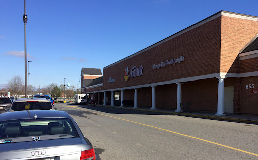 Shopping Mall «Fox Run Shopping Center», reviews and photos, Solomons Island Rd N, Prince Frederick, MD 20678, USA