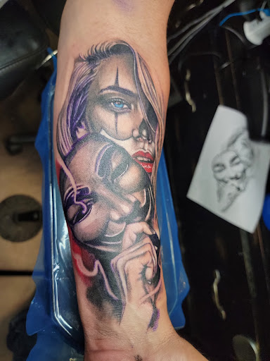 Explore flash random tattoo ideas, creative tattoo ideas in Horn Lake, available at Sickside Tattoo Studio