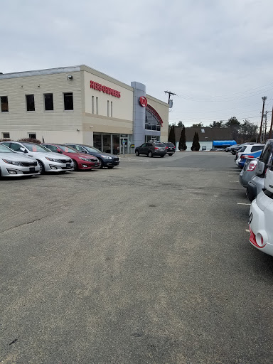 Car Dealer «Herb Chambers Kia of Burlington», reviews and photos, 93 Cambridge St, Burlington, MA 01803, USA