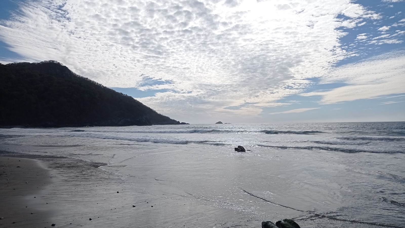 Tamarindillo beach'in fotoğrafı turkuaz saf su yüzey ile