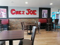 Atmosphère du Restaurant de hamburgers Chez JOE Pizza&Burger à Lunel - n°1