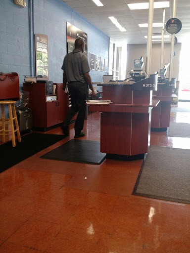 Tire Shop «Firestone Complete Auto Care», reviews and photos, 16251 Miami Dr, North Miami Beach, FL 33162, USA