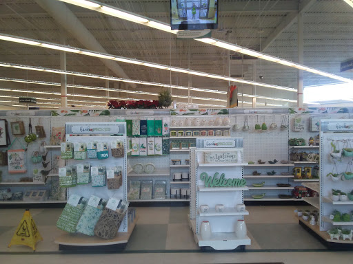 Shopping Mall «The Shops at Fox River», reviews and photos, 3340 Shoppers Dr, McHenry, IL 60051, USA