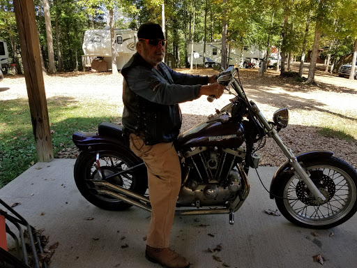 Cabin Rental Agency «Dixieland Cabins», reviews and photos, 1613 Donelson Pkwy, Dover, TN 37058, USA