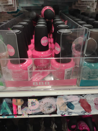 Shopping Mall «Gateway Crossing Shopping Center», reviews and photos, 190 500 W, Bountiful, UT 84010, USA