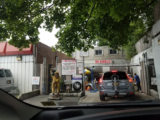Mr. Bubbles Car Wash en Elmsford