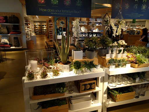 Furniture Store «Crate and Barrel», reviews and photos, 2680 NE 49th St, Seattle, WA 98105, USA