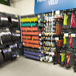 Photo n° 12 de l'avis de margaret.o fait le 06/11/2021 à 12:52 pour Decathlon Rouen Tourville La Rivière à Tourville-la-Rivière